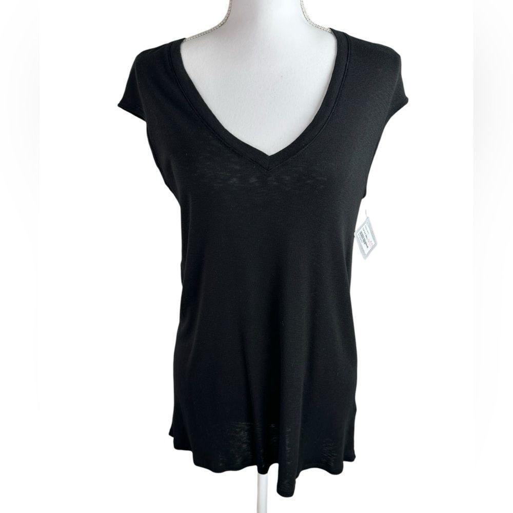 Three Dots Cap Sleeve V-Neck Basic Tee Size Small - image 1